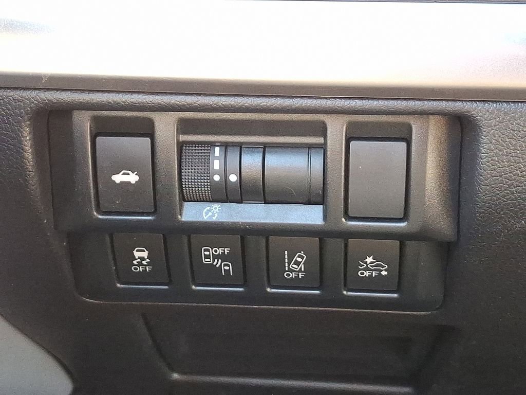 Used 2018 Subaru Legacy 2.5i Limited image 27