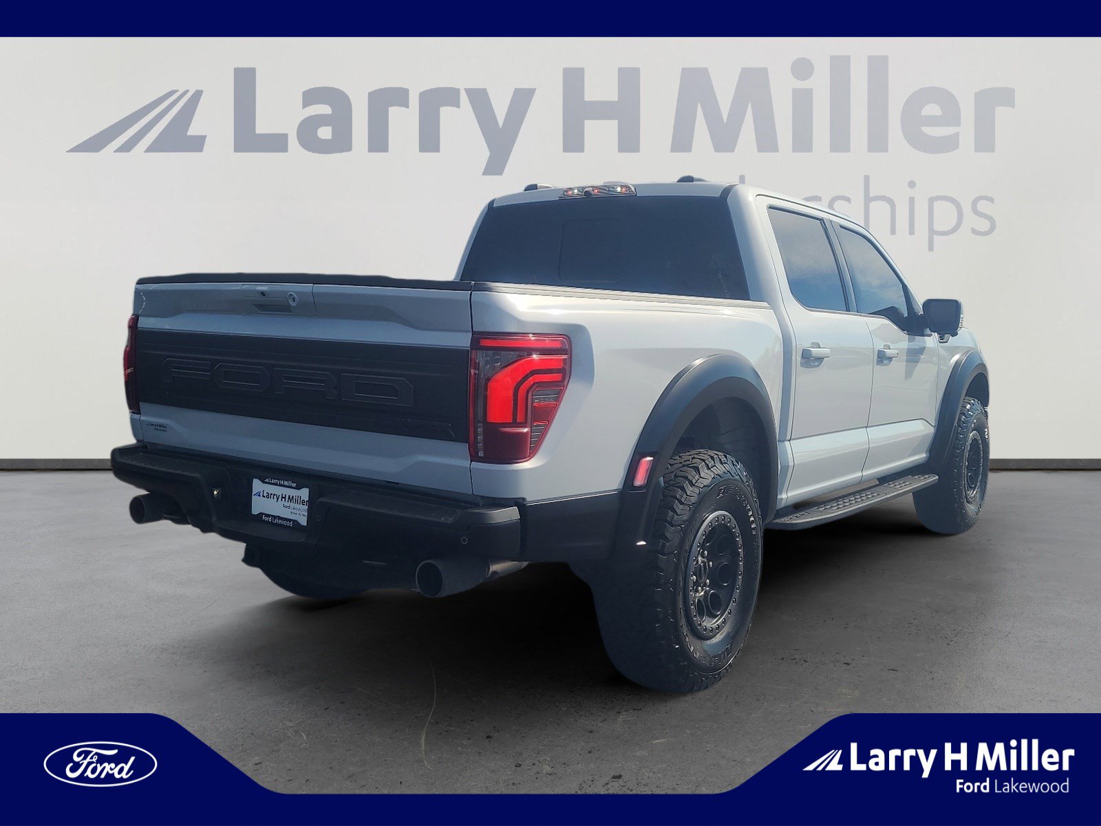 Used 2025 Ford F150 Raptor AWD/4WD image 5