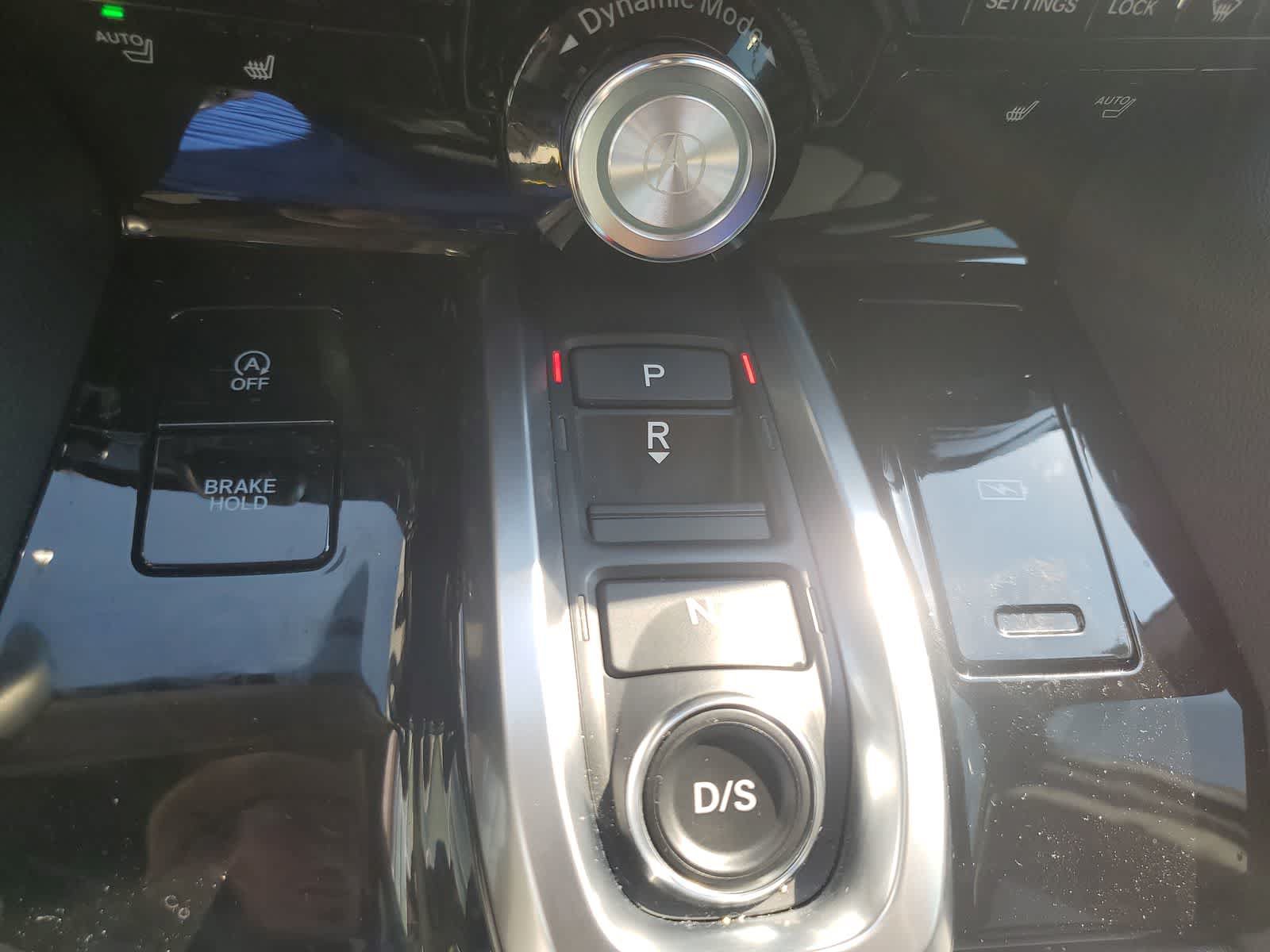 Used 2025 Acura MDX SH-AWD image 16