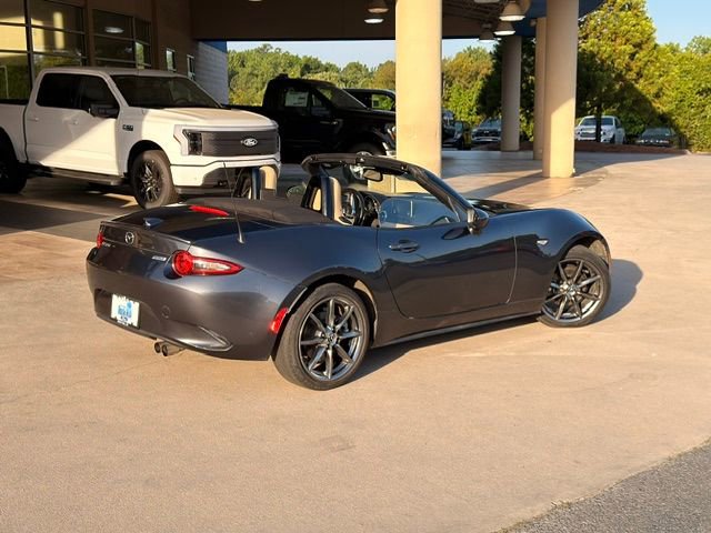 Used 2023 MAZDA MX-5 Miata Grand Touring RWD image 16