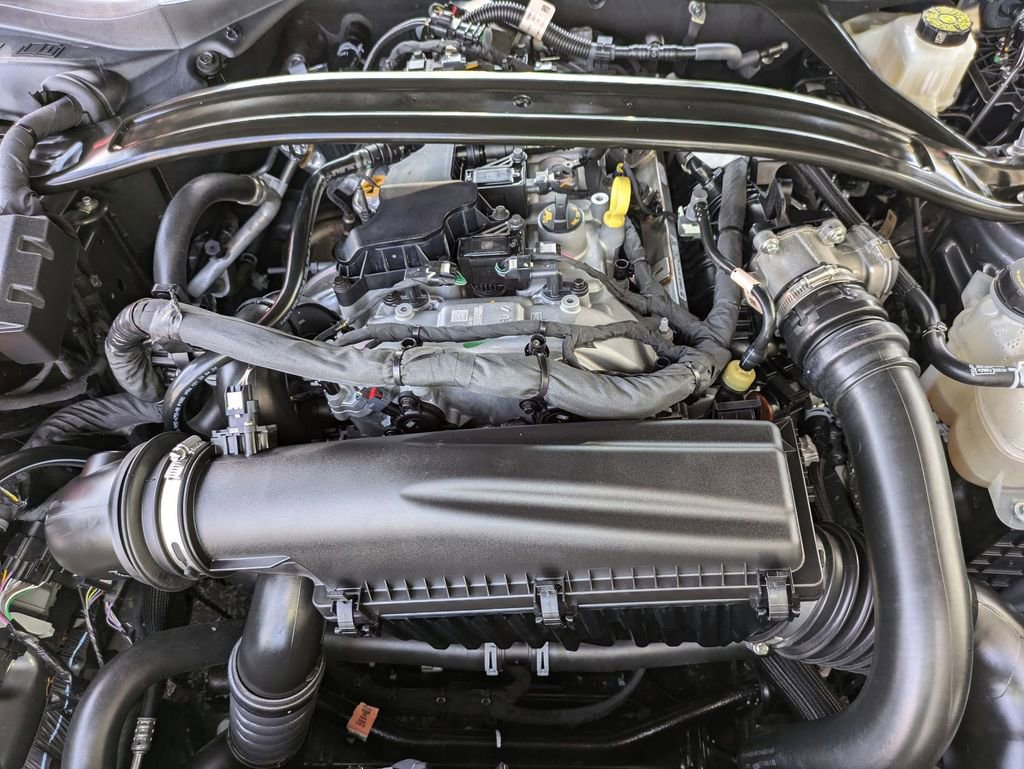 Used 2025 Ford Mustang Premium image 31