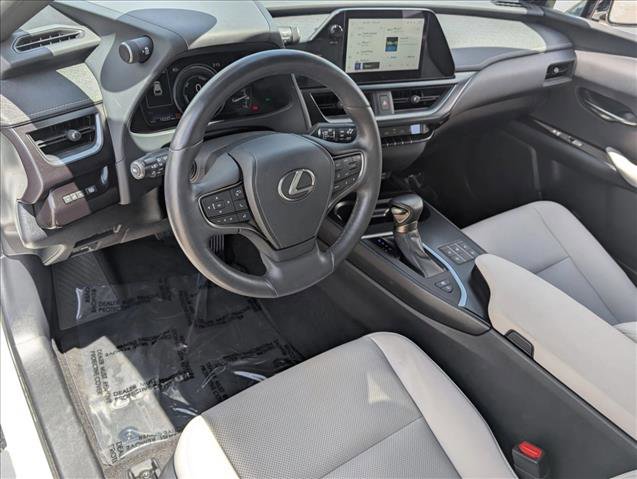 Used 2024 Lexus UX 250h FWD w/ Premium Package image 10