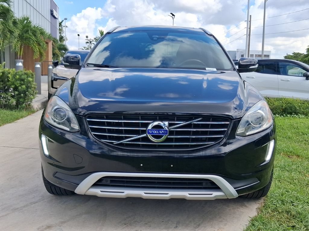 Used 2017 Volvo XC60 T5 Dynamic w/ Preferred Option Package FWD video 2