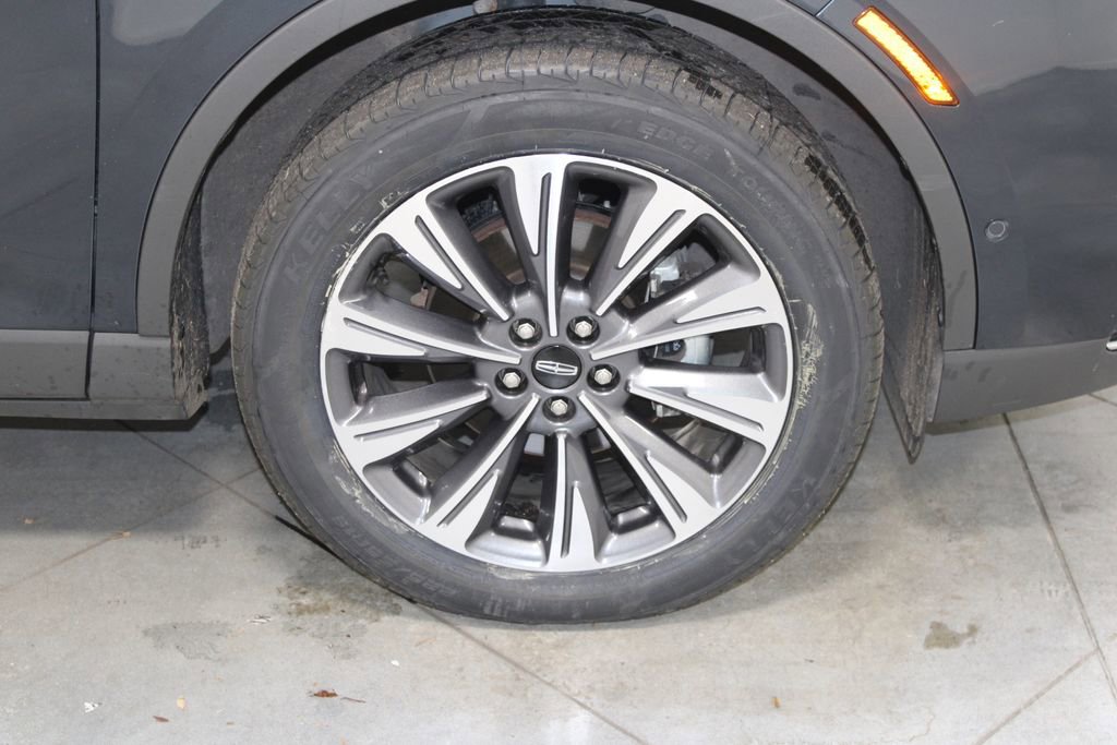 Used 2022 Lincoln Corsair Reserve w/ Equipment Group 201A image 13