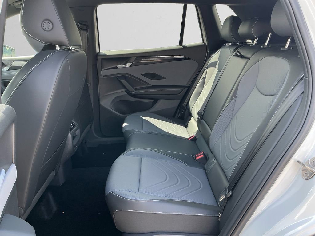 New 2026 Volkswagen Tiguan SE R-Line AWD/4WD image 13