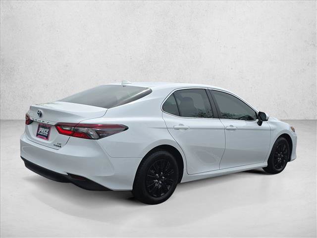 Used 2023 Toyota Camry LE FWD image 5