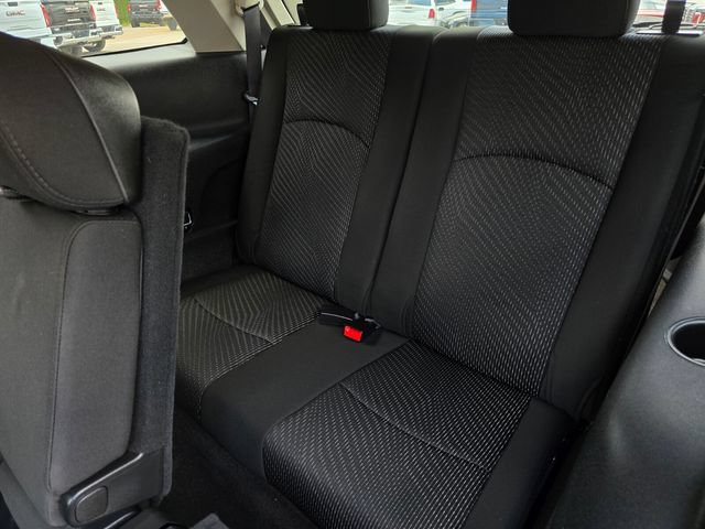 Used 2019 Dodge Journey SE w/ Connectivity Group FWD image 34