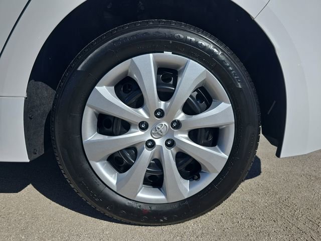 New 2026 Toyota Corolla LE image 32