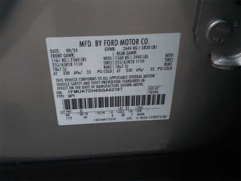 Used 2025 Ford Explorer Active w/ Active Comfort Package image 31