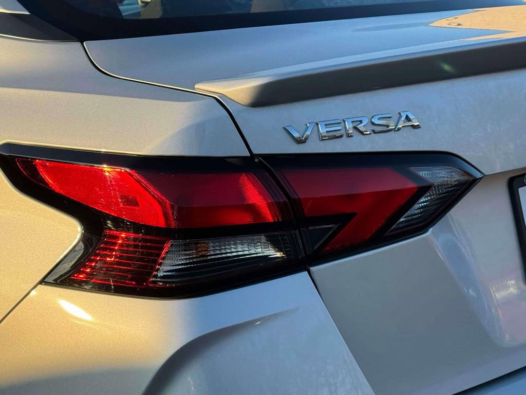 Used 2025 Nissan Versa SR w/ Trunk Package image 10