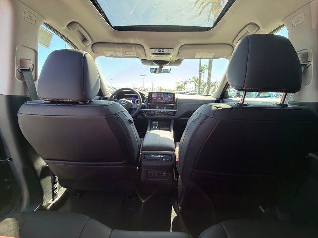 New 2026 Nissan Pathfinder Platinum w/ Cargo Package FWD image 12
