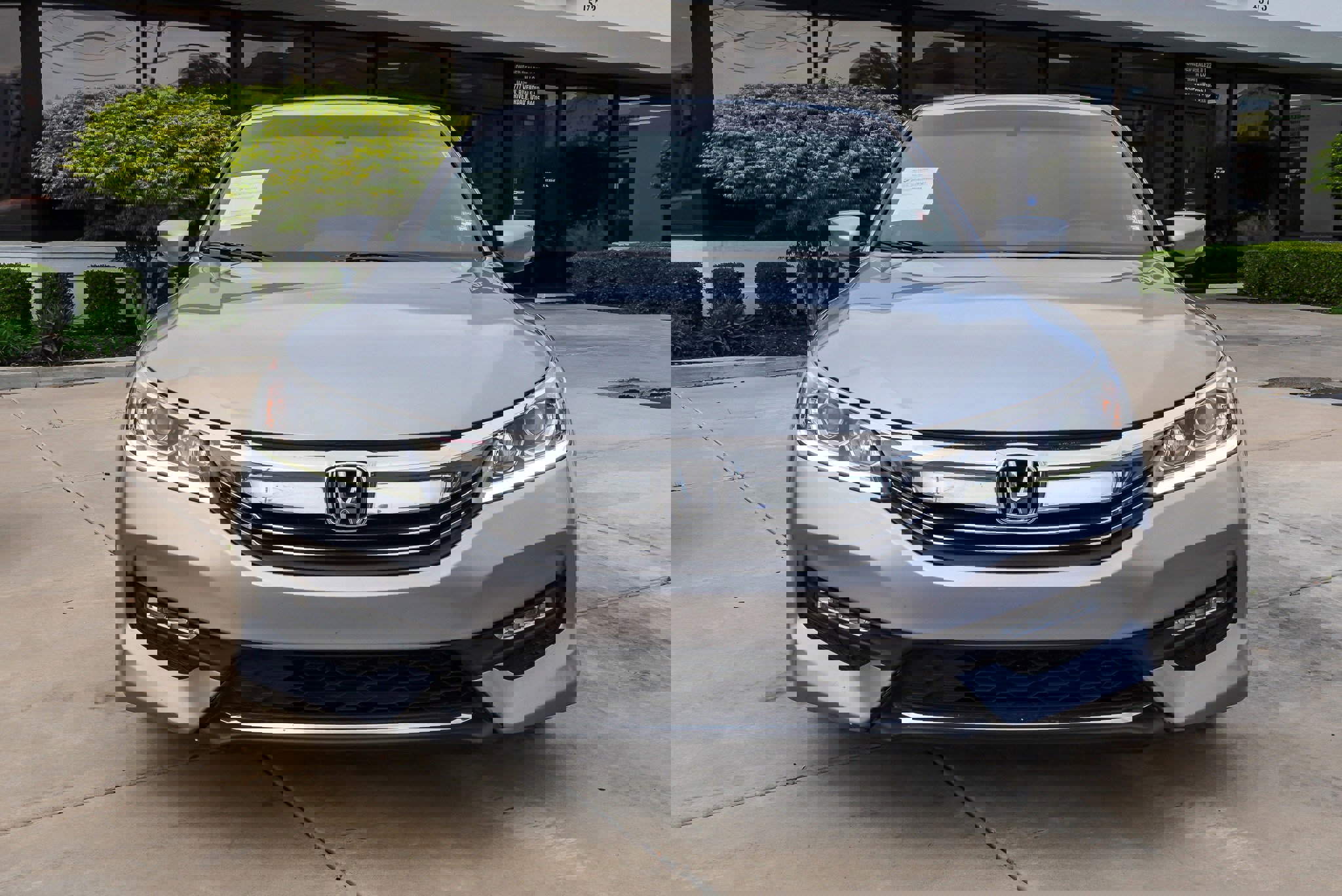 Used 2017 Honda Accord Sport image 3