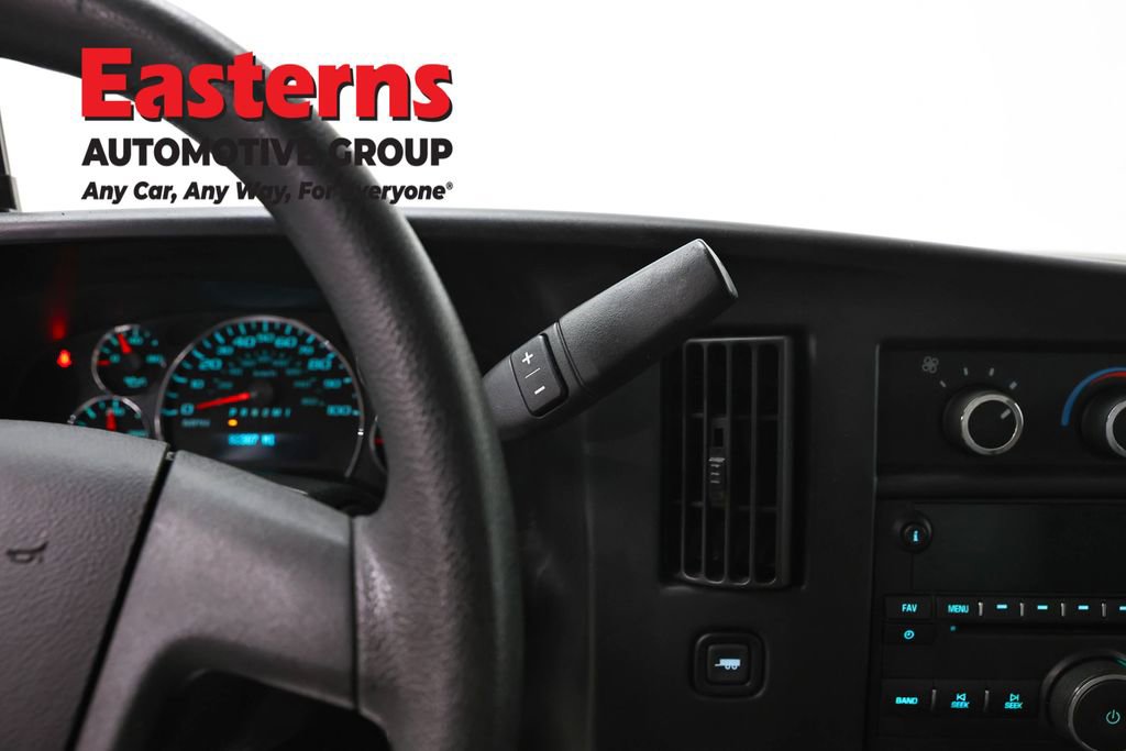 Used 2017 Chevrolet Express 3500 RWD image 13
