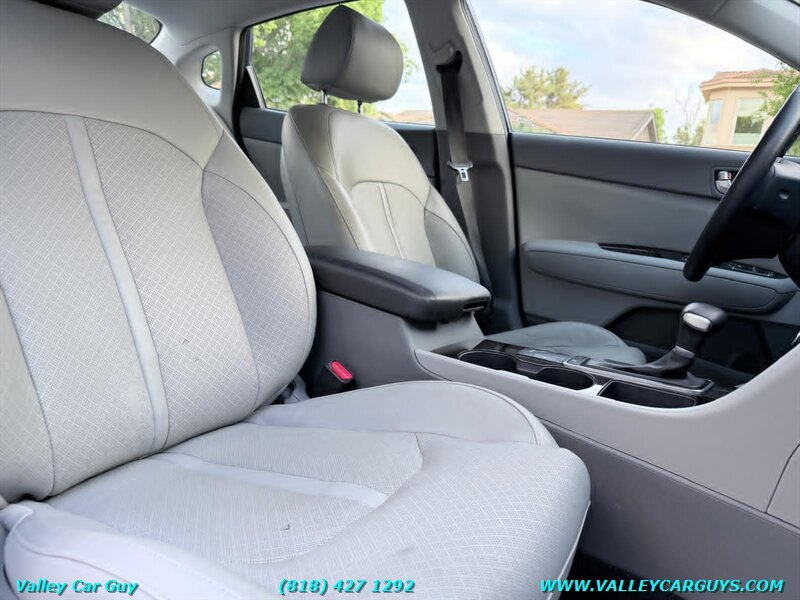Used 2016 Kia Optima EX FWD image 9