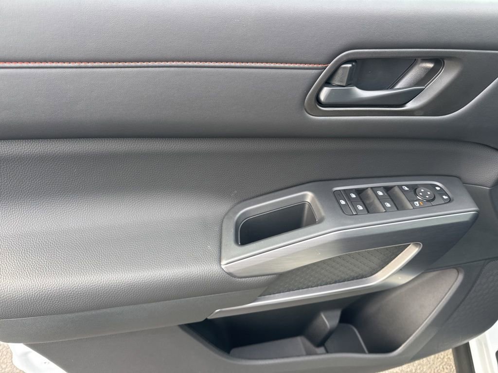 New 2026 Nissan Pathfinder Rock Creek image 13