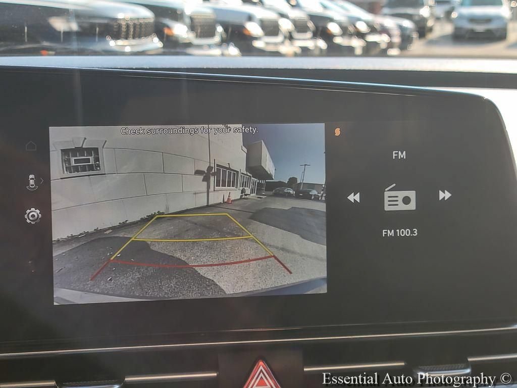 Used 2024 Hyundai Elantra SEL FWD image 21