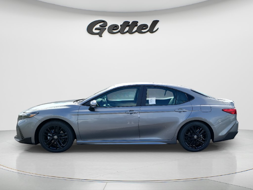 Used 2026 Toyota Camry SE w/ Convenience Package FWD image 2