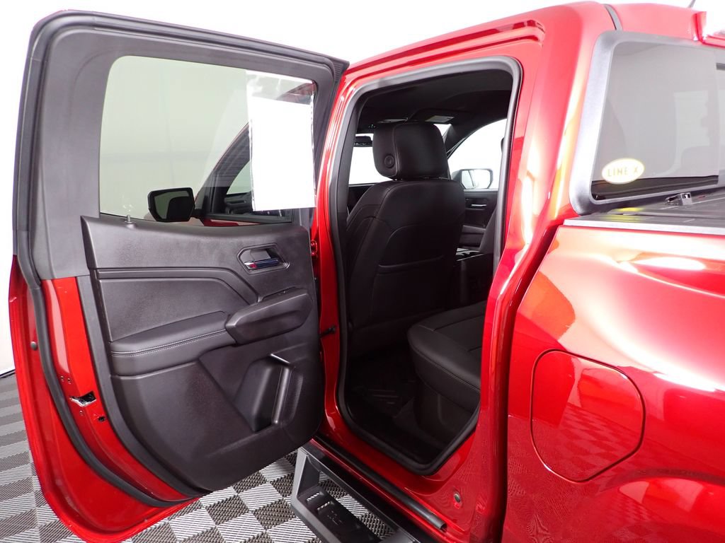 Used 2024 Chevrolet Colorado LT w/ LT Convenience Package III AWD/4WD image 33