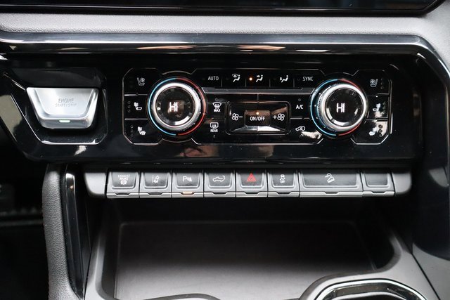 Used 2025 GMC Sierra 2500 AT4 w/ AT4 Premium Plus Package image 10