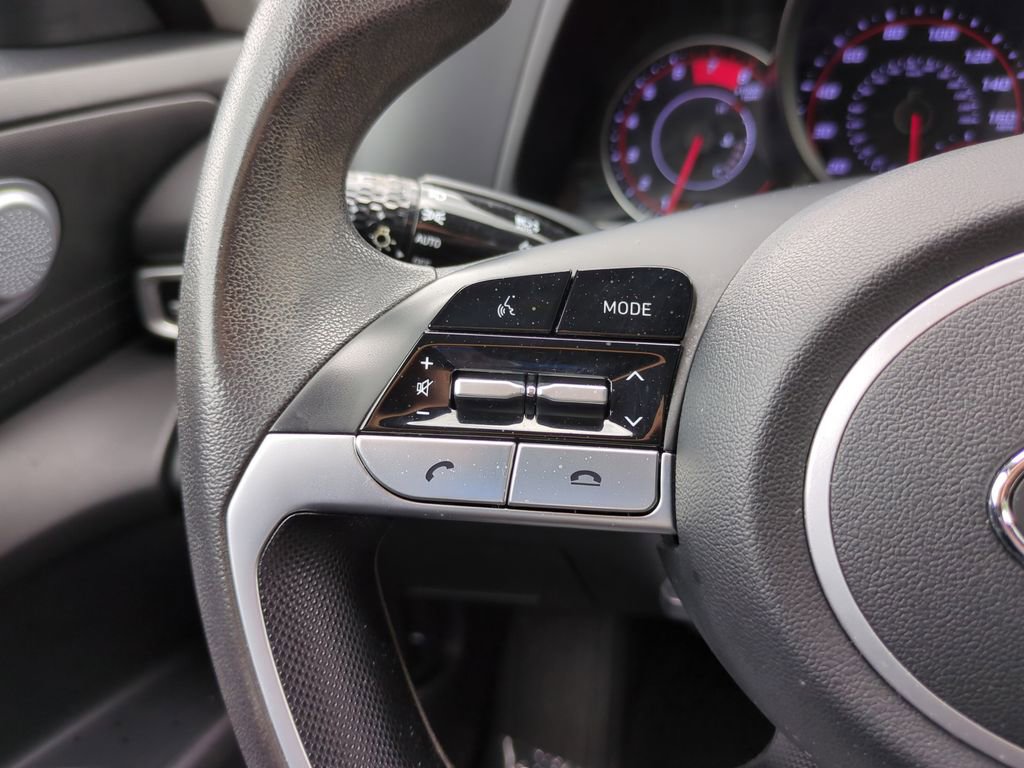 Used 2022 Hyundai Elantra SEL FWD image 17