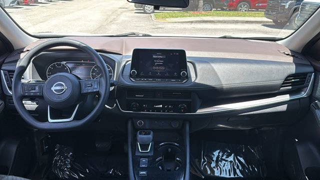 Used 2023 Nissan Rogue SV FWD image 13