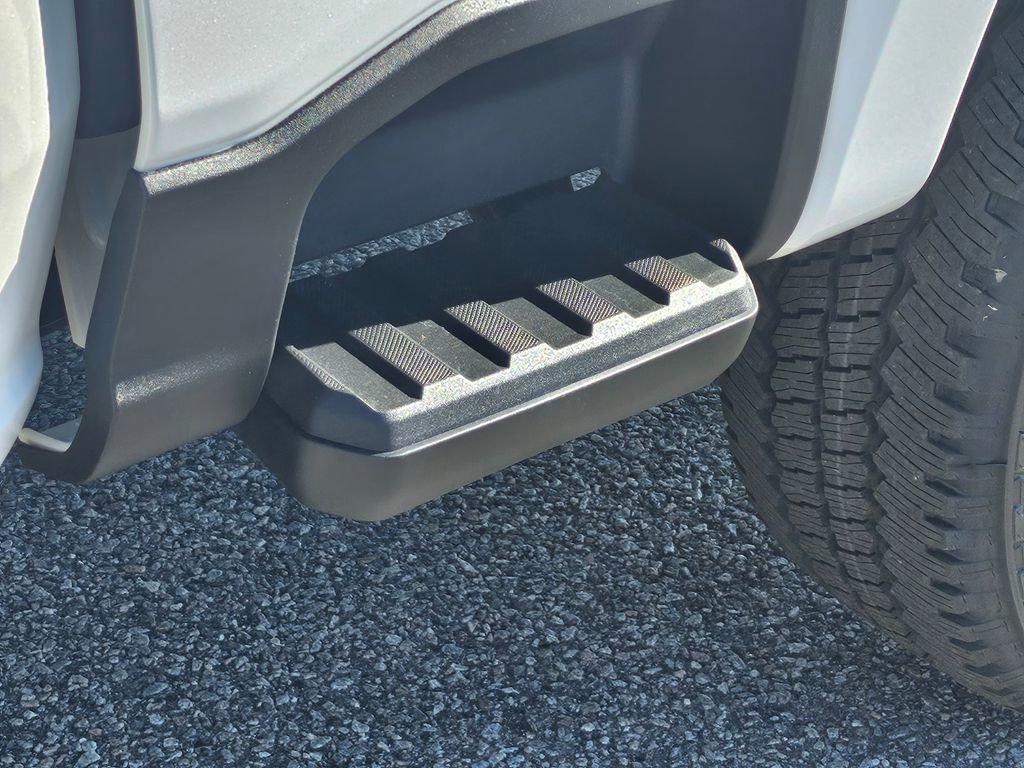 New 2026 Ford F250 King Ranch w/ Chrome Package image 28