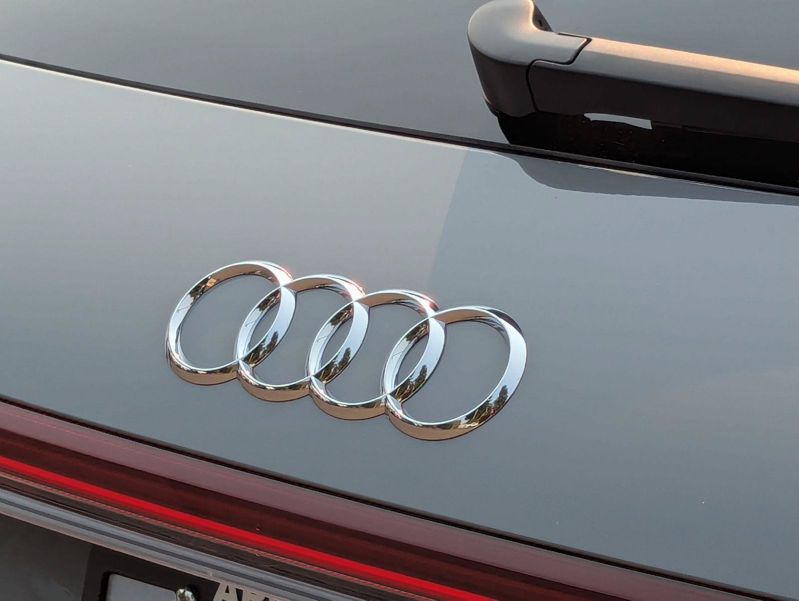 Used 2023 Audi Q4 e-tron Premium Plus w/ Premium Plus RWD image 36