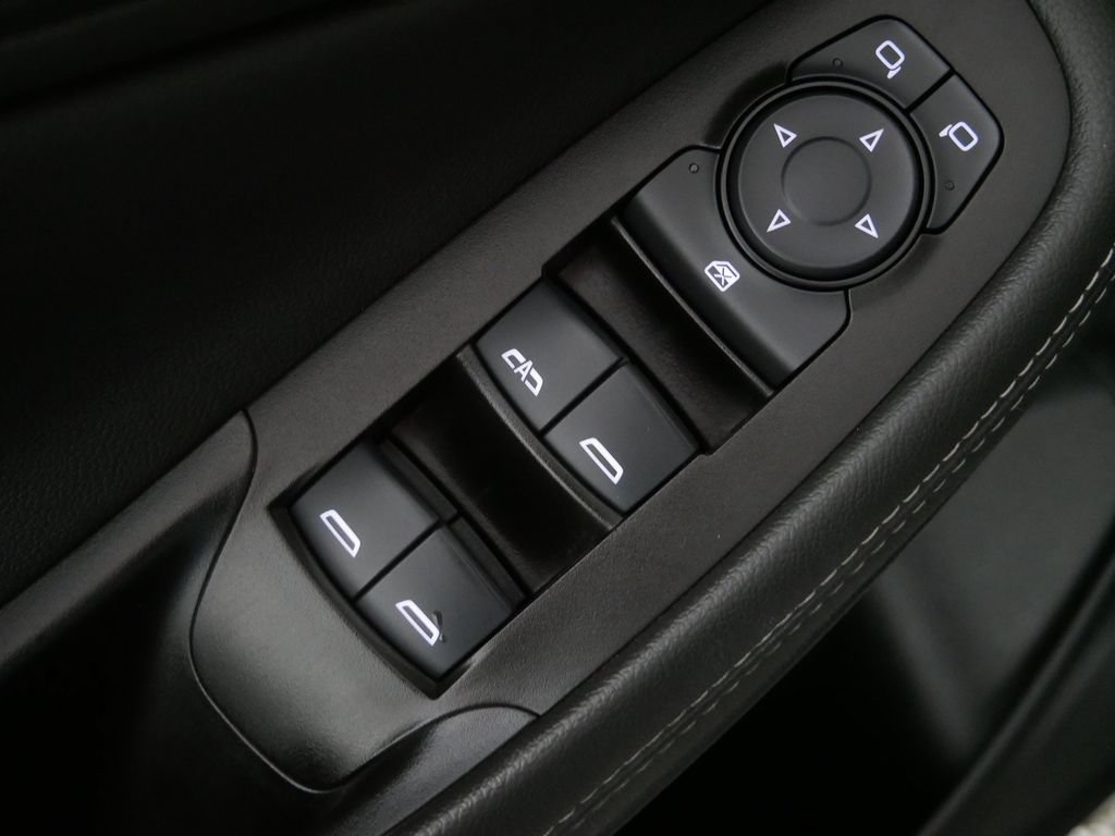 Used 2023 Buick Encore GX Preferred w/ Cold Weather Comfort Package AWD/4WD image 14