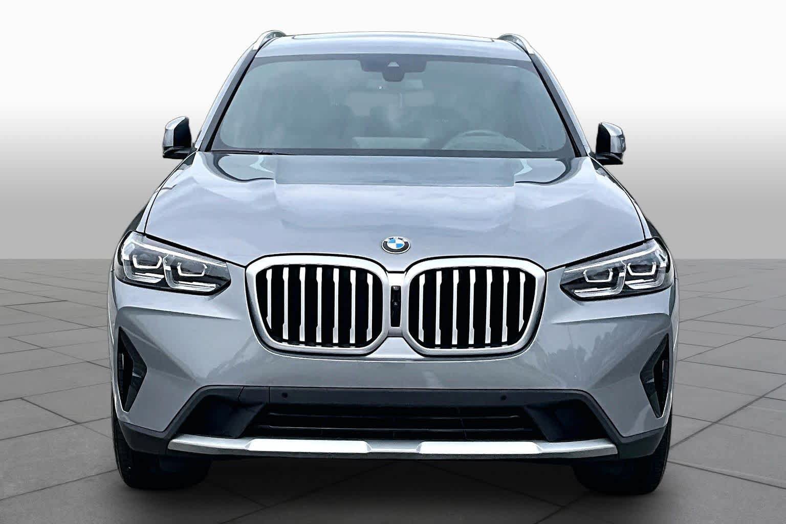 Used 2024 BMW X3 sDrive30i w/ Premium Package w/ZPA RWD image 4