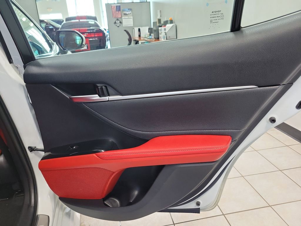 Used 2018 Toyota Camry XSE w/ Driver Assist Package FWD image 16
