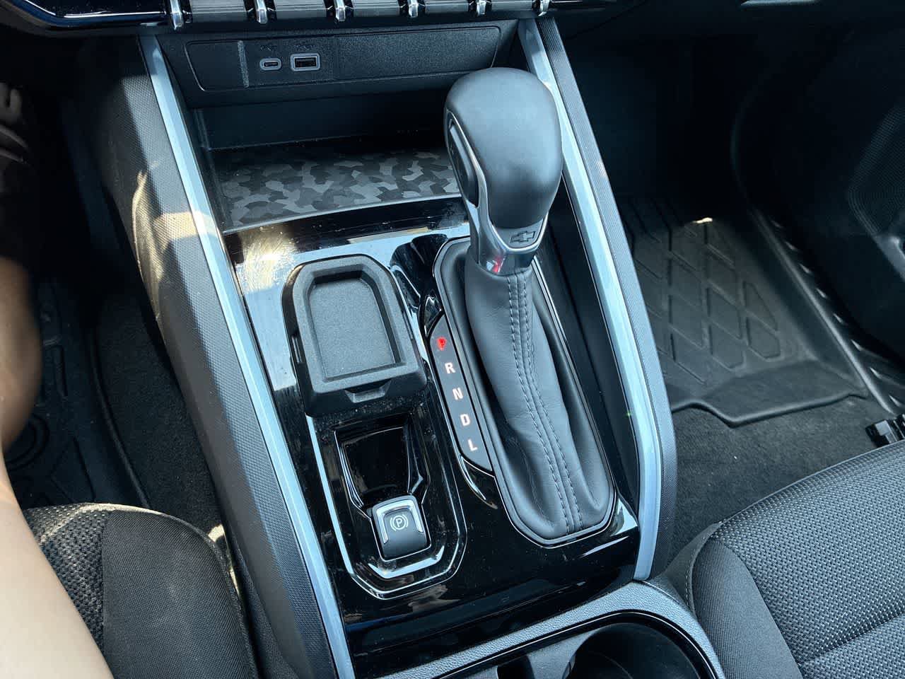 Used 2025 Chevrolet Colorado LT w/ Advanced Trailering Package RWD image 16