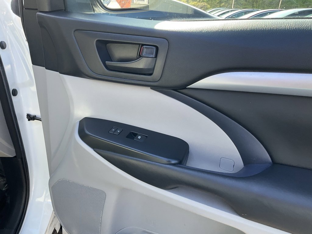 Used 2018 Toyota Highlander Plus image 75