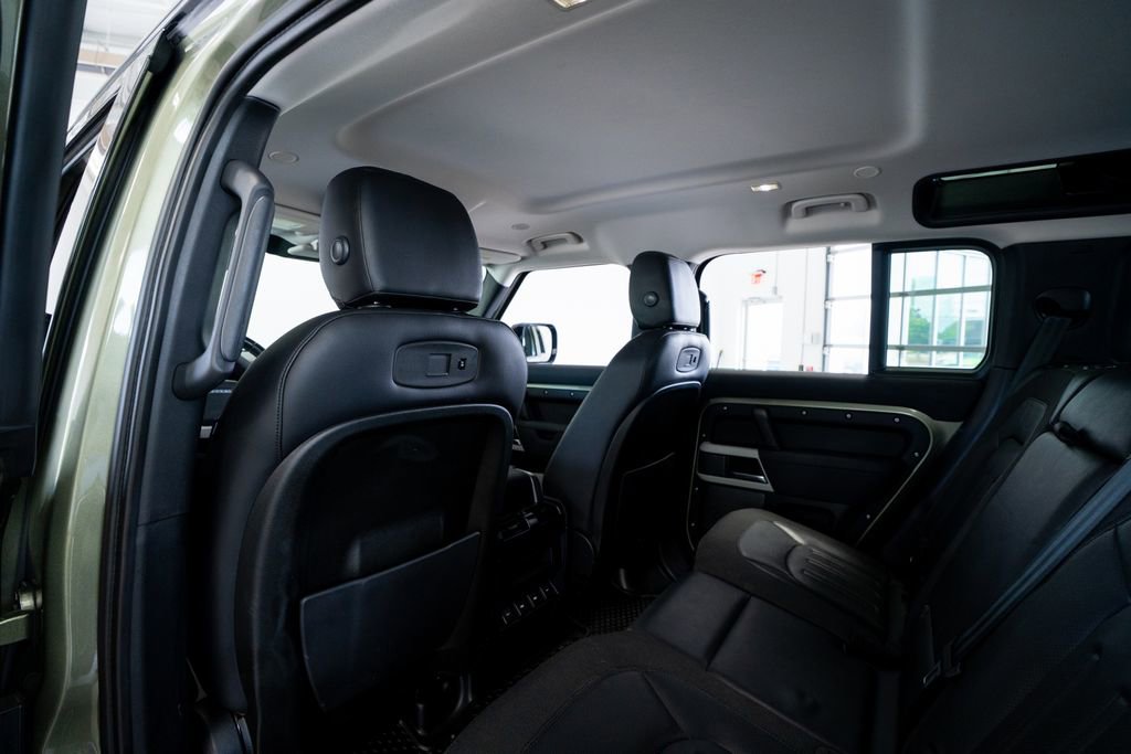 Used 2020 Land Rover Defender 110 SE AWD/4WD image 44