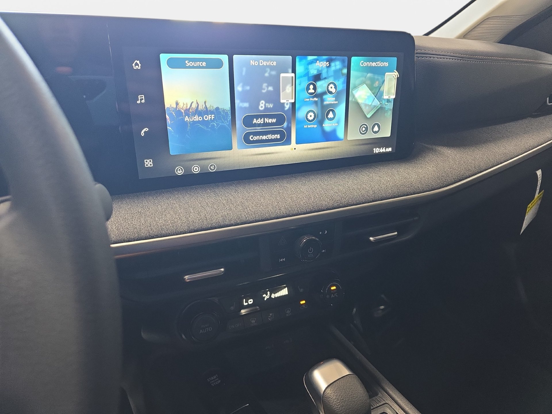 New 2027 Nissan Kicks SV w/ Cold Weather Package FWD image 19