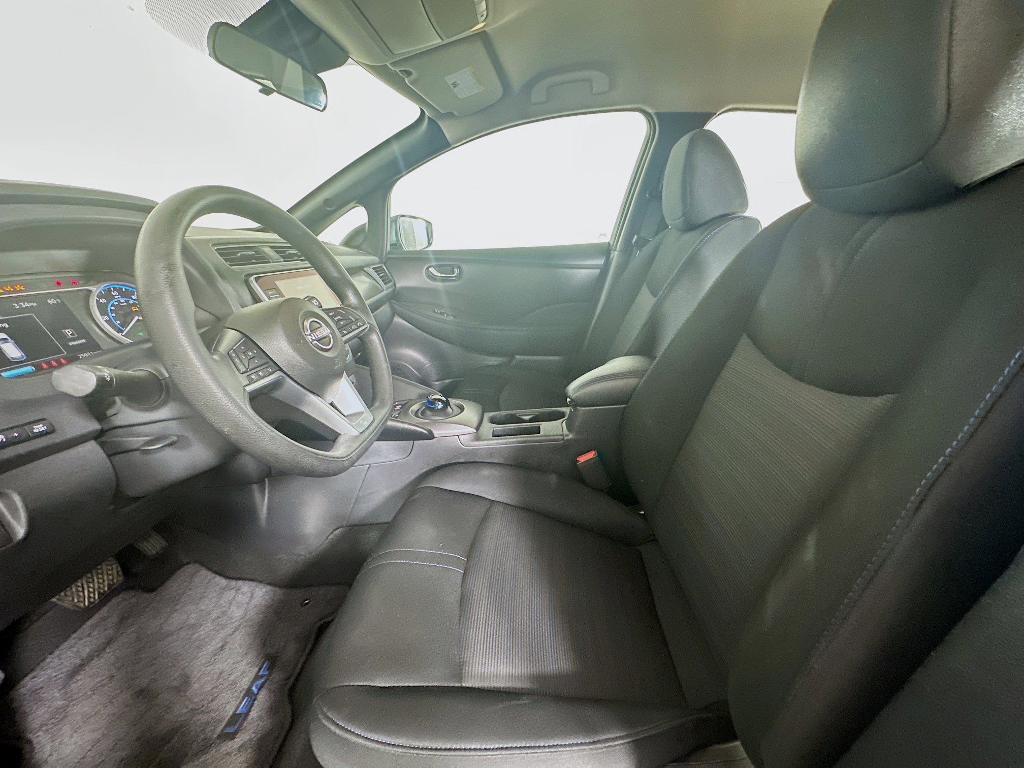 Used 2023 Nissan Leaf S image 13