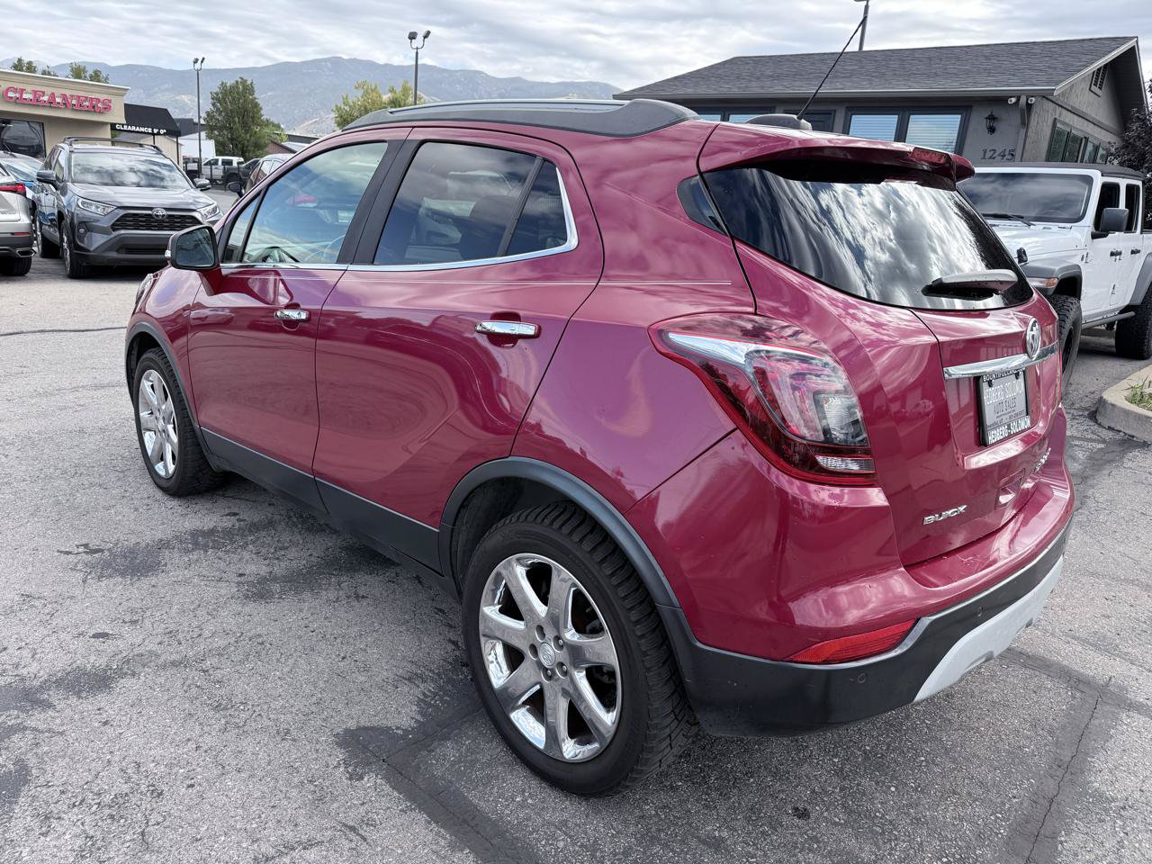 Used 2017 Buick Encore Premium w/ Experience Buick Package FWD image 4
