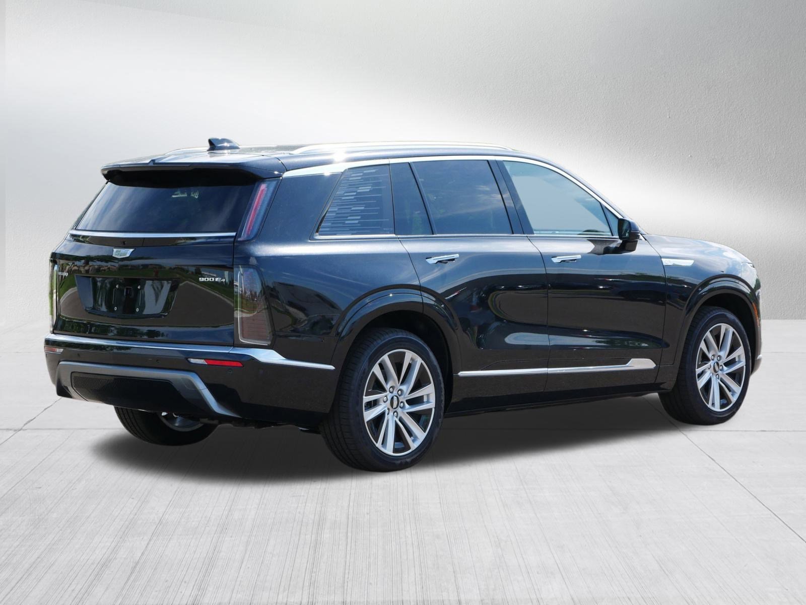 New 2026 Cadillac Vistiq Luxury w/ LPO, Floor Liner Package image 6