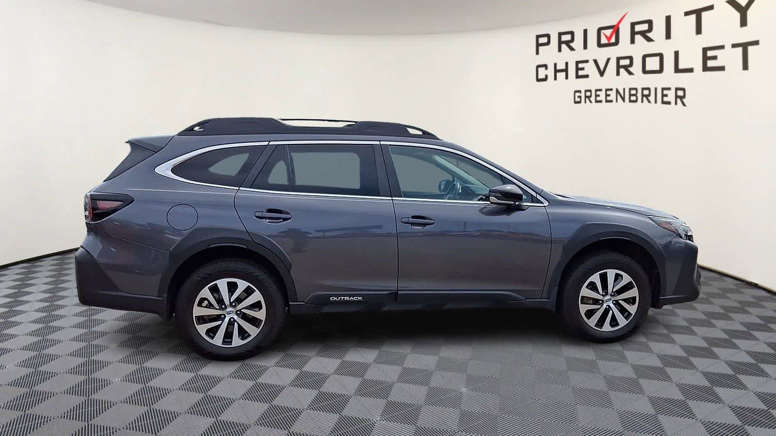 Used 2024 Subaru Outback Premium AWD/4WD image 9