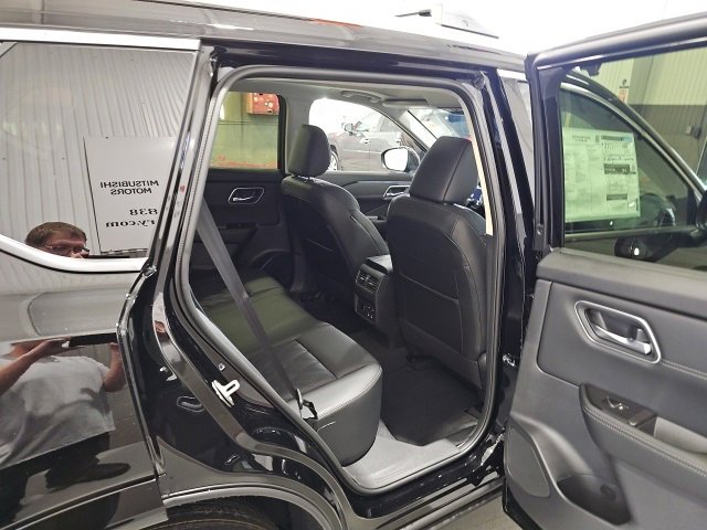 New 2026 Nissan Rogue Platinum image 21