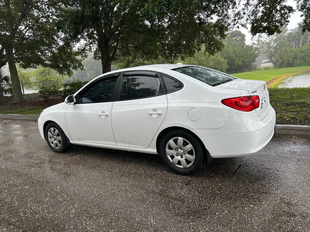 Used 2008 Hyundai Elantra GLS FWD image 4