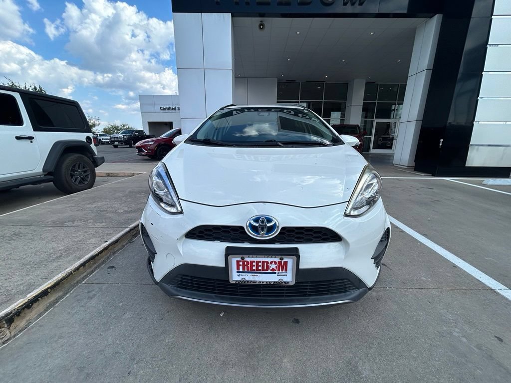 Used 2018 Toyota Prius C Two FWD image 5
