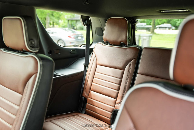 Used 2024 GMC Yukon Denali Ultimate w/ LPO, Floor Liner Package AWD/4WD image 58