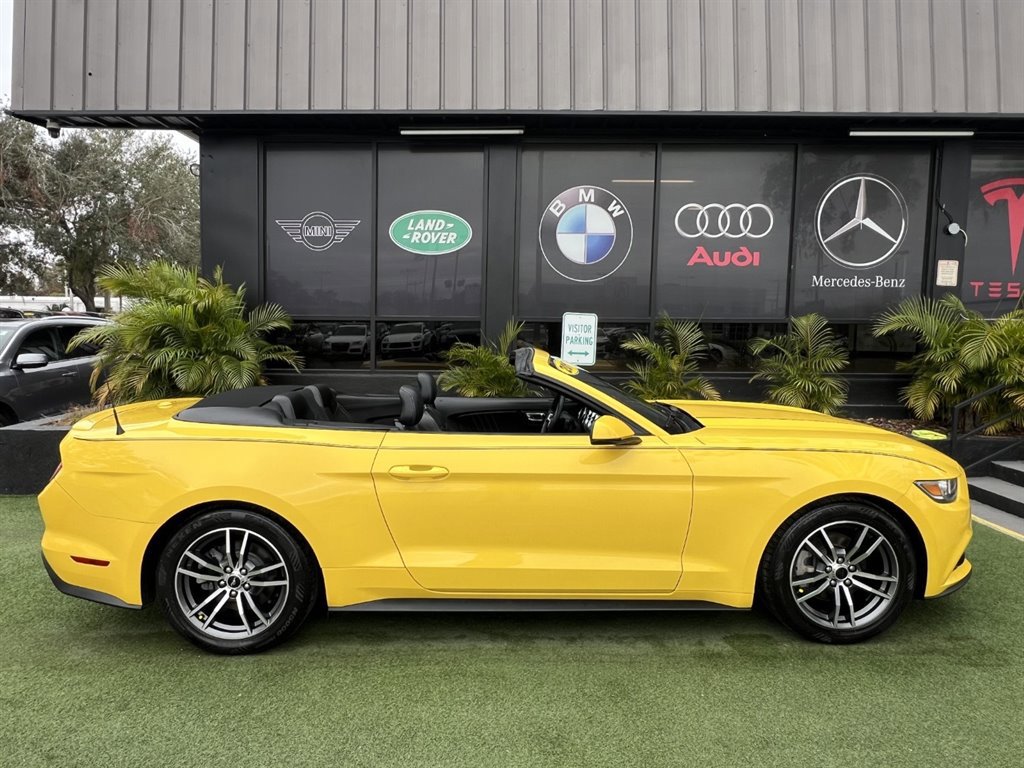 Used 2017 Ford Mustang Premium image 8