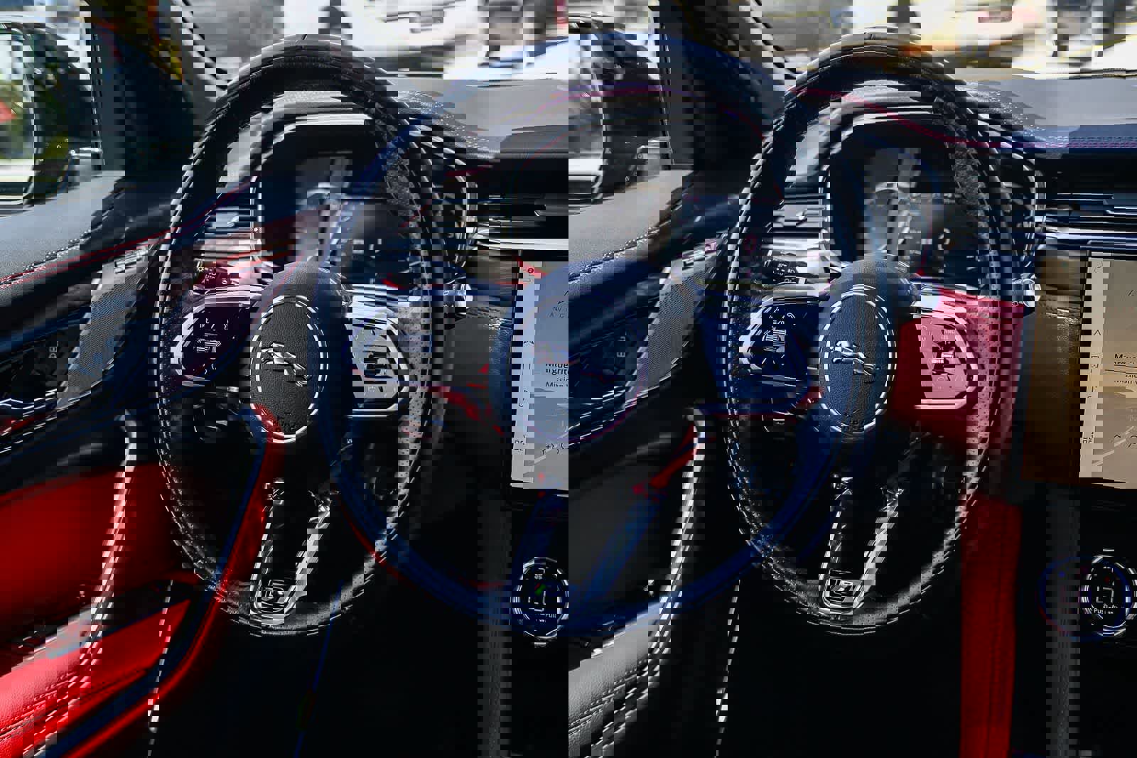 Used 2023 Jaguar F-PACE R-Dynamic S image 15