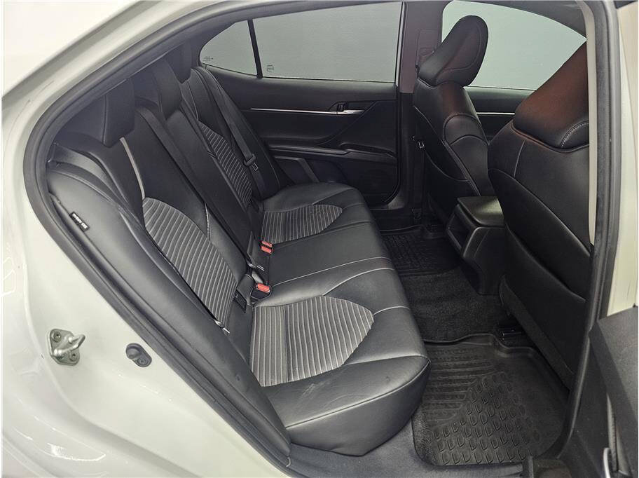 Used 2024 Toyota Camry SE FWD image 13