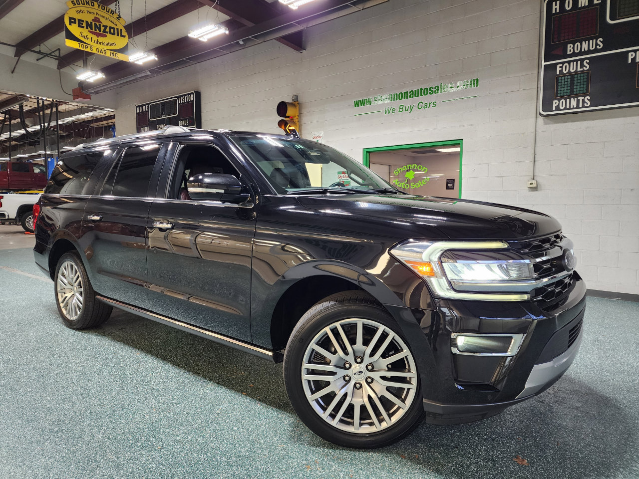 Used 2024 Ford Expedition Max Limited image 14