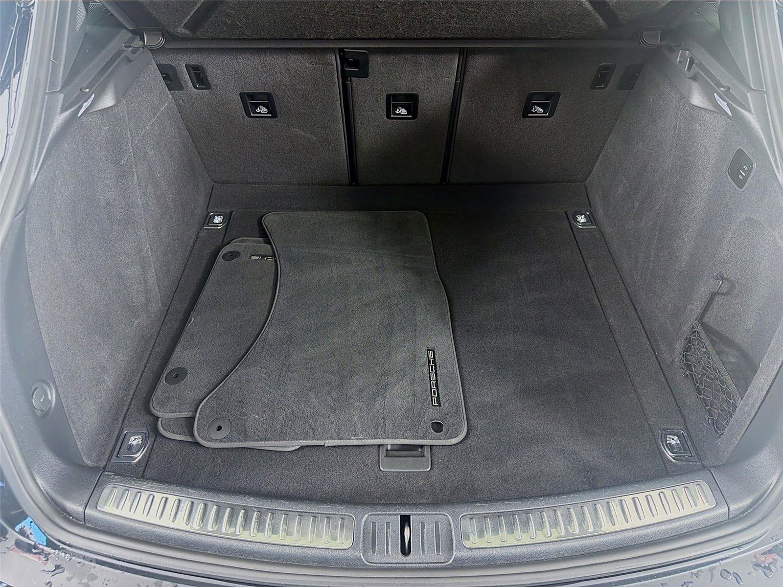 Certified 2023 Porsche Macan GTS AWD/4WD image 23