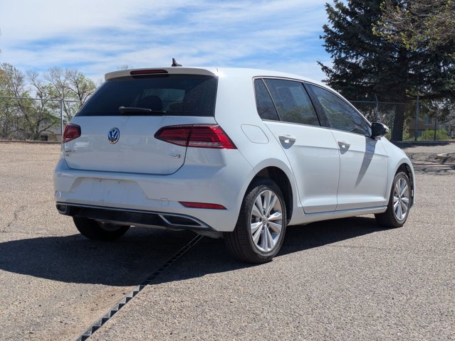 Used 2018 Volkswagen Golf SE image 5