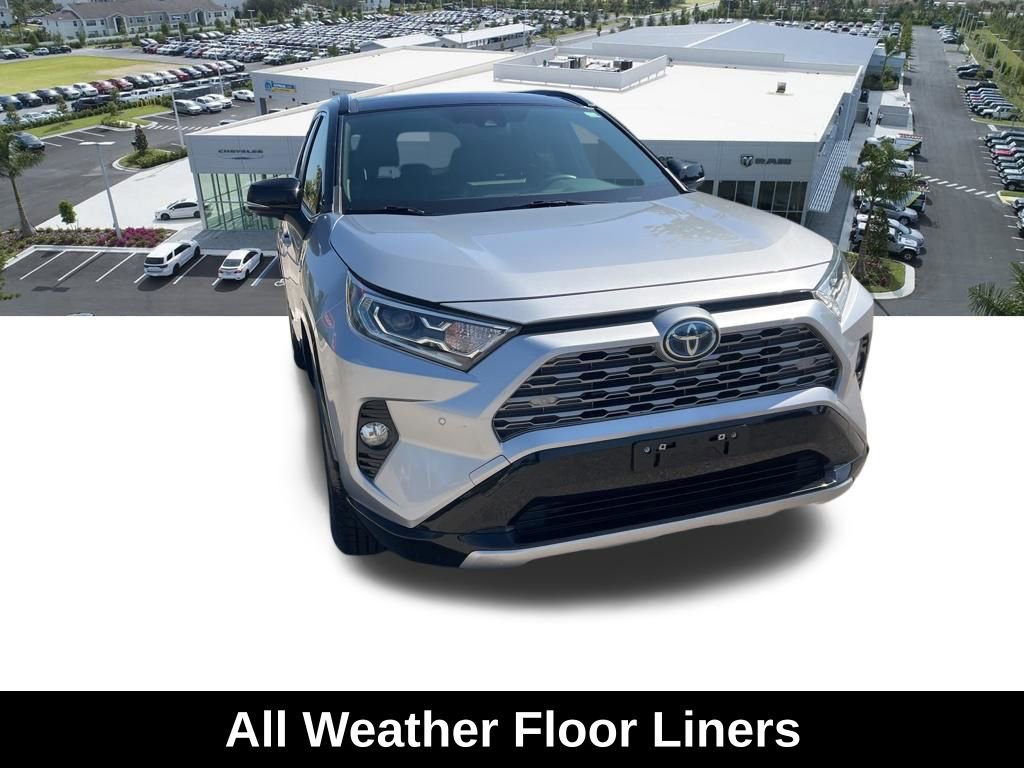 Used 2020 Toyota RAV4 XSE AWD/4WD image 8