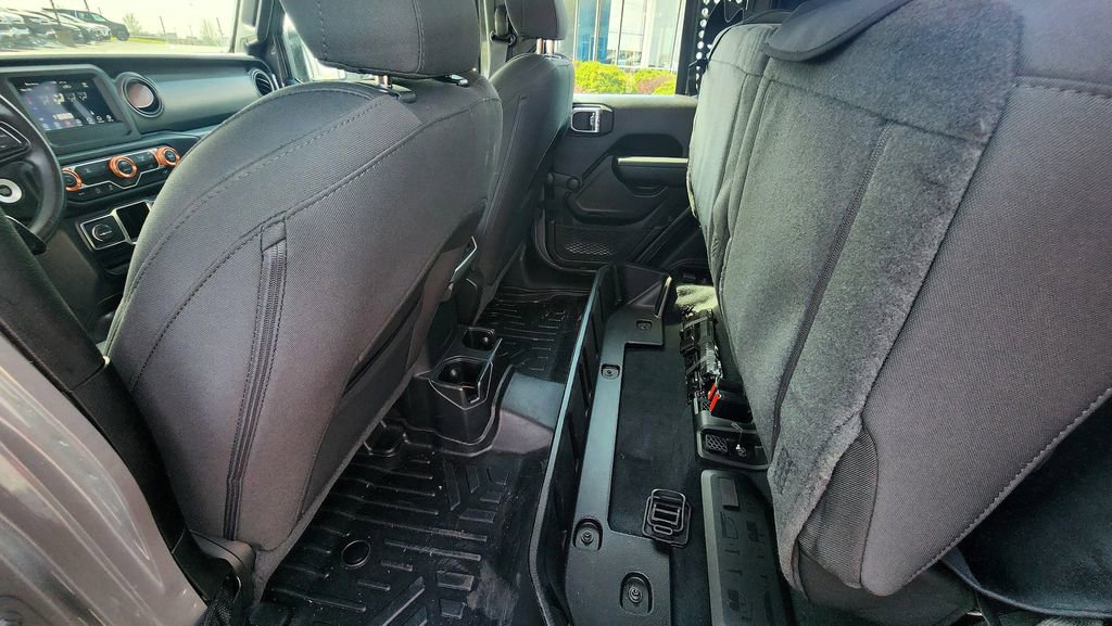 Used 2022 Jeep Gladiator Sport image 34